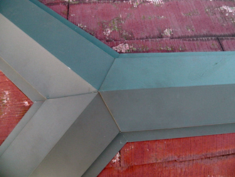 神奈川県横浜市中区 板金交換　ガルバリウム鋼板