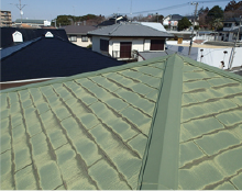 色褪せと色ムラが酷い状態です。これ以上、放置しておくのは危険でしょう。 