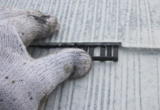 隙間がないと雨漏りの原因に直結します