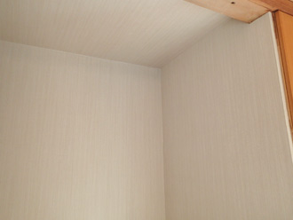 クローゼットのクロス張替え完了