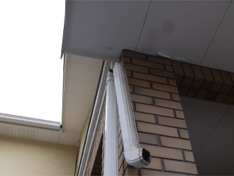 浦安市　雨樋調査　縦樋継ぎ手破損