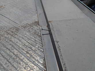 富津市　屋根調査　釘浮き