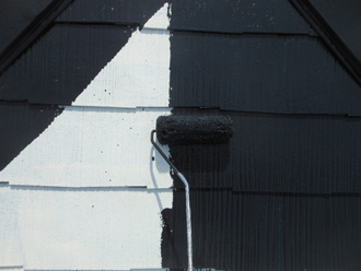 江東区　屋根塗装　中塗り