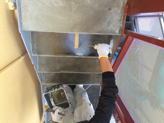 プライマーを塗布