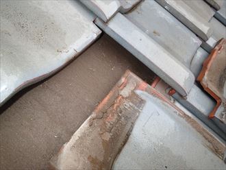 市原市瓦雨漏り002