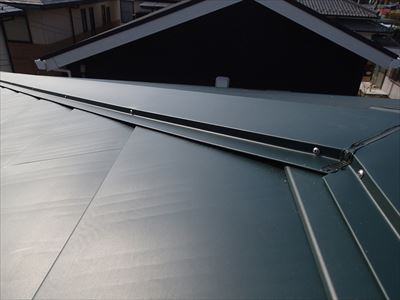 横暖ルーフの下がり棟収め