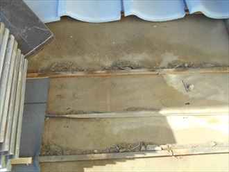 セメント瓦,割れ