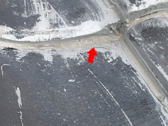 横浜市金沢区　屋根点検　誤ったラバーロックをしている屋根