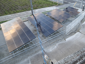 市原市　敷地内に設置されたメガソーラー