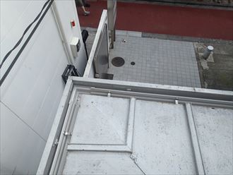 港区瓦棒屋根001