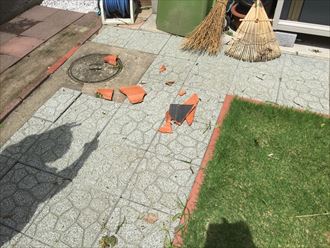 瓦,割れ,台風,飛散