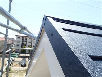 ケラバ,ビス止め