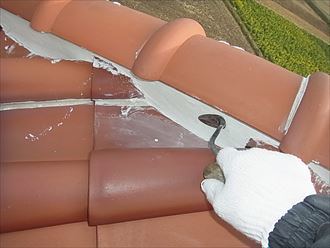 漆喰,詰め直し工事