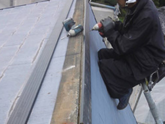 板橋区　棟板金交換工事　貫板の取り付け