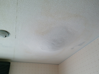 天井雨染み　雨漏り