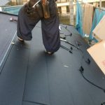 屋根カバー工法施工の様子