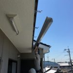 雨樋交換の様子