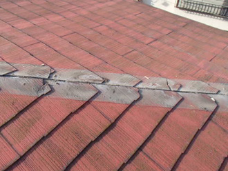 葛飾区　棟板金を取り外し