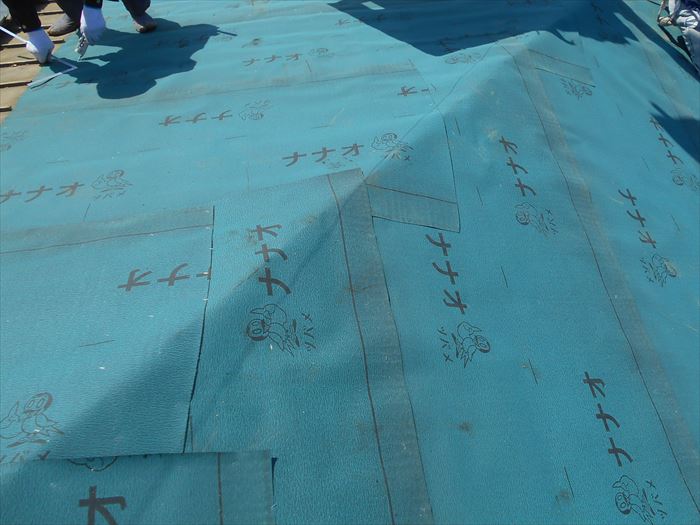 屋根葺き直し工事