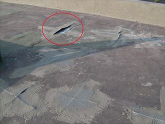 シート防水,破れ