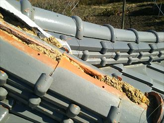 富津市　瓦の崩れ