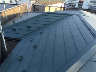 屋根カバー工事完了