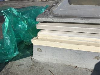 荒川区ひょう災で壊れたトップライトの交換