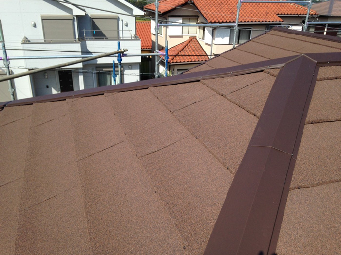 横浜市西区　エコグラーニを使った屋根カバー工法完了