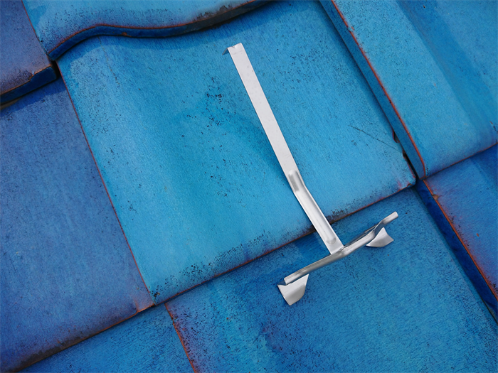 雪止め金具の構造