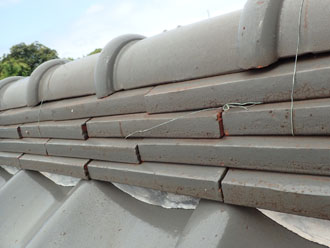 銅線がはずれた棟