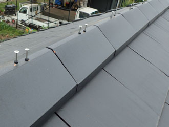 瓦の釘穴にセット