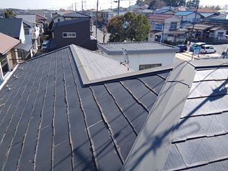 屋根全体に広がる不具合