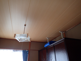 蛍光灯も取り付けました