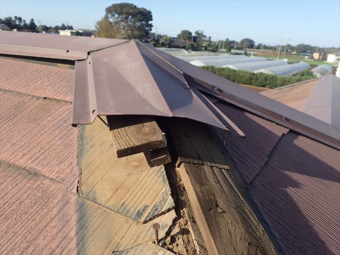 棟板金の捲れ
