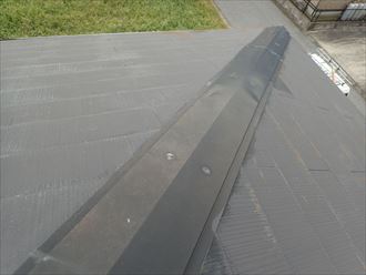 棟板金の固定方法に要注意