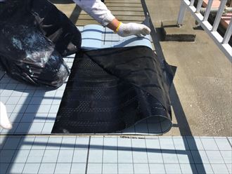 通気緩衝シートの敷設