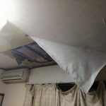 雨漏りで天井が落下