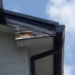 破風板の剥がれ