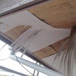 剥がれた軒天２