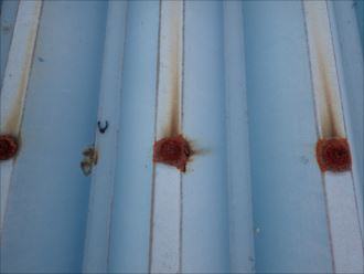 市原市青柳　屋根ボルトの錆