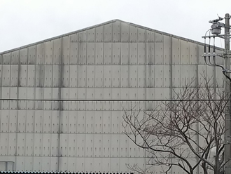 大波スレートの倉庫