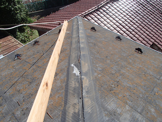 貫板を撤去した棟