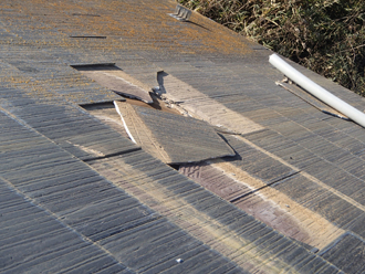 他にも破損したスレート