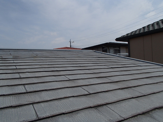 色褪せたスレート屋根