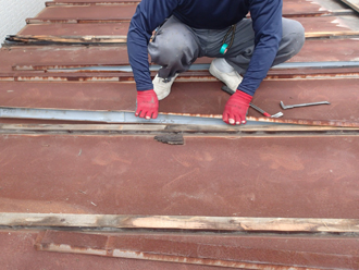 瓦棒部分の解体