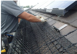 金網で屋根の大部分を被う金網型