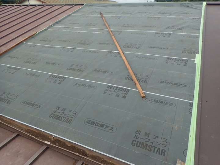 防水紙の取り付け