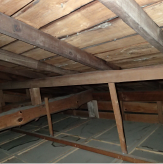 確証が得られない場合、小屋裏まで確認します