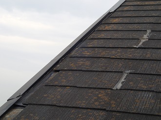 塗膜の剥がれたスレート屋根