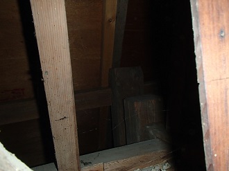 雨漏りのない屋根裏